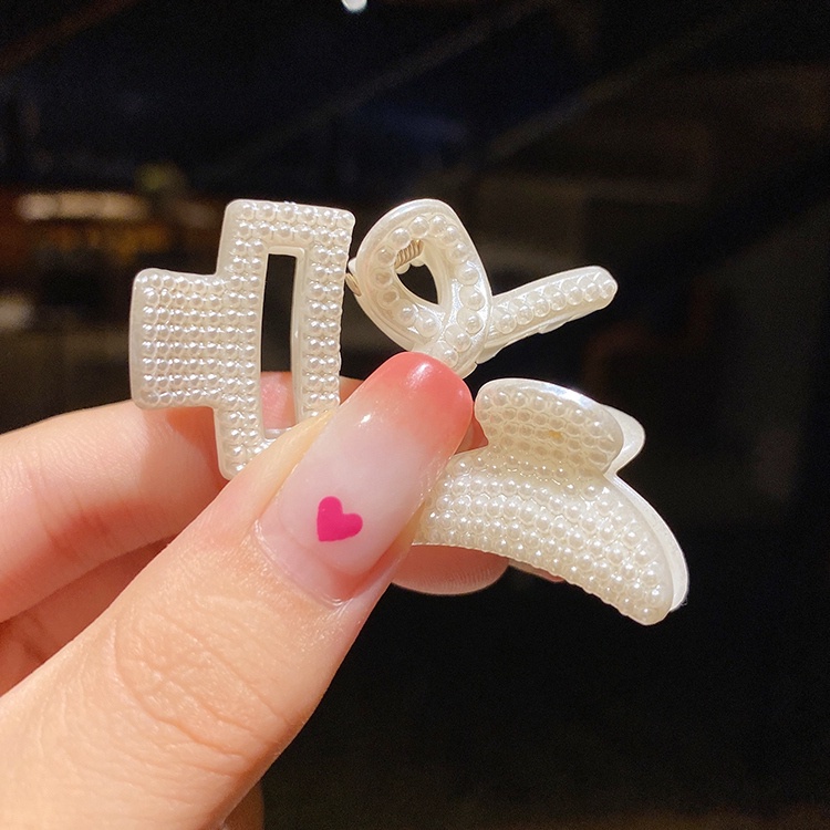 Kẹp Tóc Hoa Đính Ngọc Trai Phong Cách Hàn Quốc