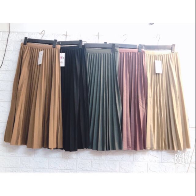 Chân váy xếp ly dáng dài