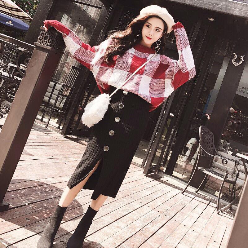 Áo len dệt kẻ ô