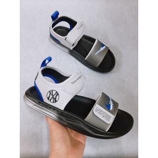 Sandal bé trai mềm , nhẹ