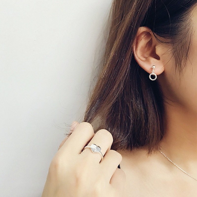 Ahellogirl Bông tai kim loại mặt hình tròn/tam giác thời trang cá tính cho nữ