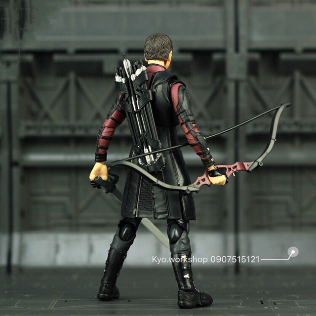 Mô hình Action figure Hawkeye trong Avenger Age of Ultron