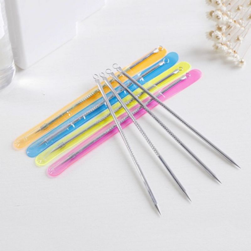 1 vỉ 12 que nặn mụn  loại đẹp