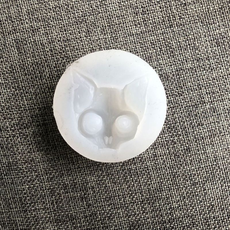 Khuôn silicone làm mặt trang sức hình mèo đeo sừng 3 mắt