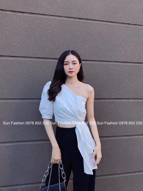 Áo lệch vai hot trend phối tà dài Sun Fashion bo thun phía sau co giãn tốt, có khoá kéo sang chảnh sexy