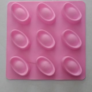 Khuôn đổ socola , thạch hình thỏi vàng..