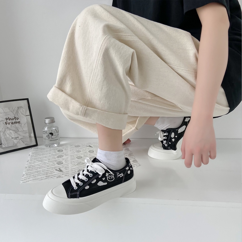 Giày bata nữ giayBOM Classics đen trắng đế cao 3 cm B1361