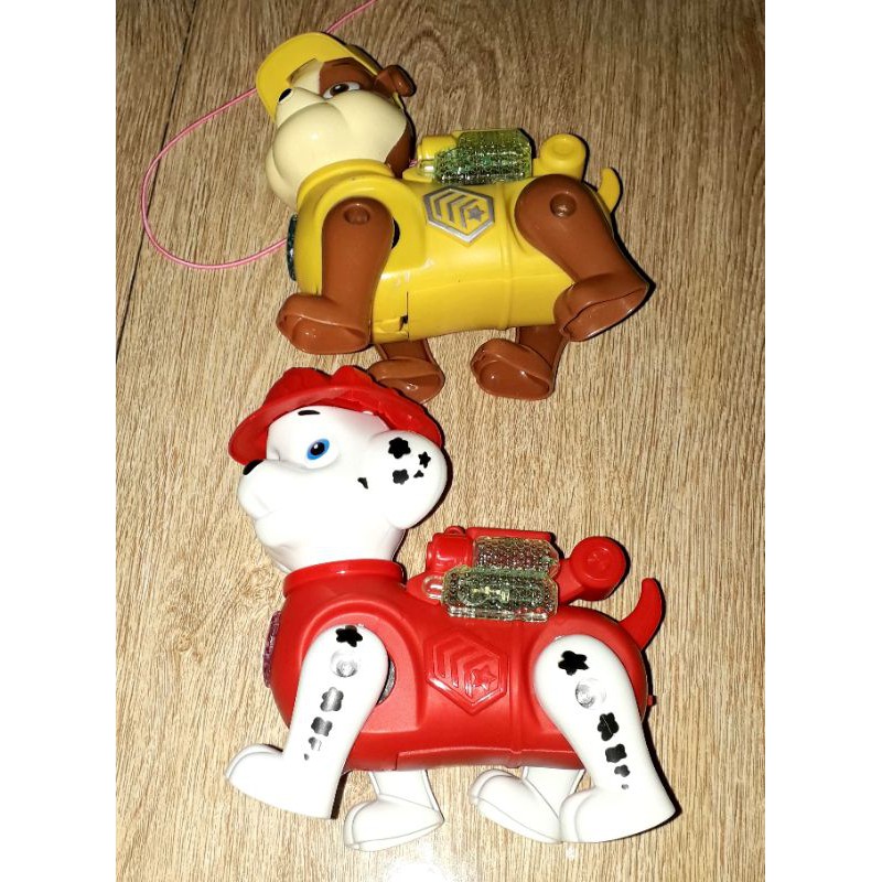 Chú Chó Paw đi dạo có nhạc và đèn led rất đẹp bằng nhựa tặng kèm pin