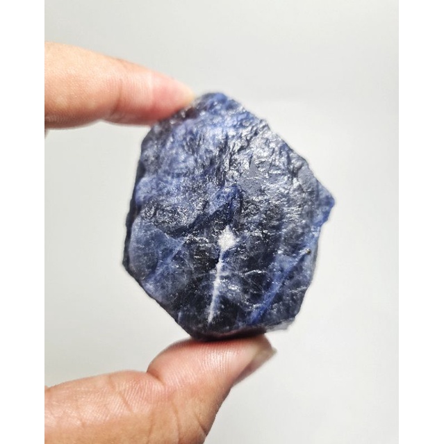 Đá thô tự nhiên Sodalite có 2 kích cỡ dùng sưu tầm, thanh tẩy...