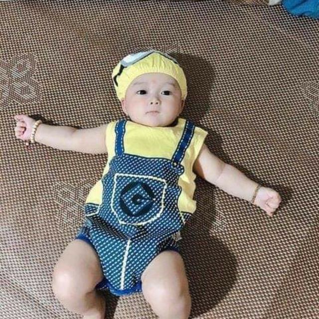 Bộ quần áo minion cho bé