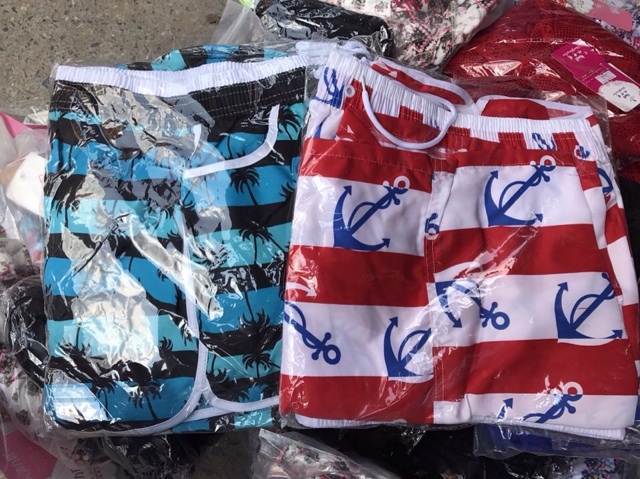 Quần đôi cho nam và nữ