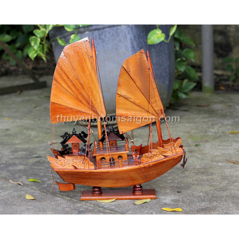 Thuyền buồm gỗ phong thủy Rồng Hạ Long 40cm gỗ Hương, quà tặng cao cấp ý nghĩa may mắn