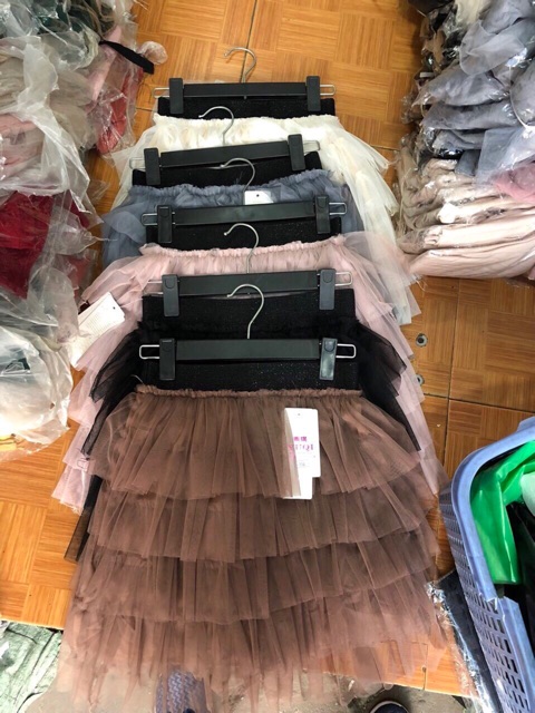 Chân váy voan ngắn nhiều tầng | BigBuy360 - bigbuy360.vn