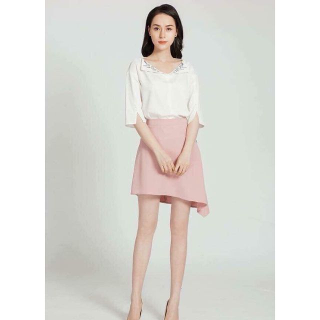 Áo up to seconds size M trắng