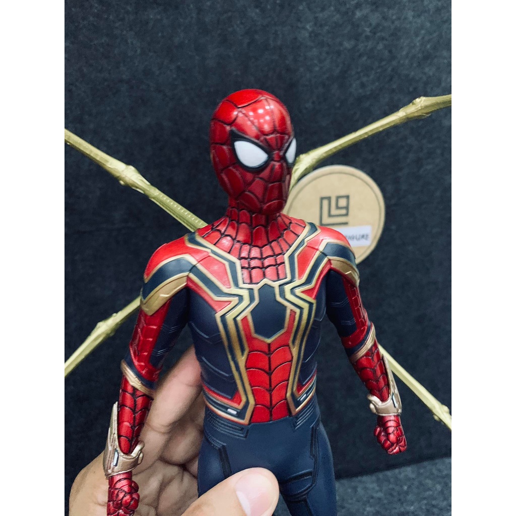 Mô hình tượng tĩnh Spider man - Iron Spider - người nhện có càng hãng Crazy Toys cao 30cm
