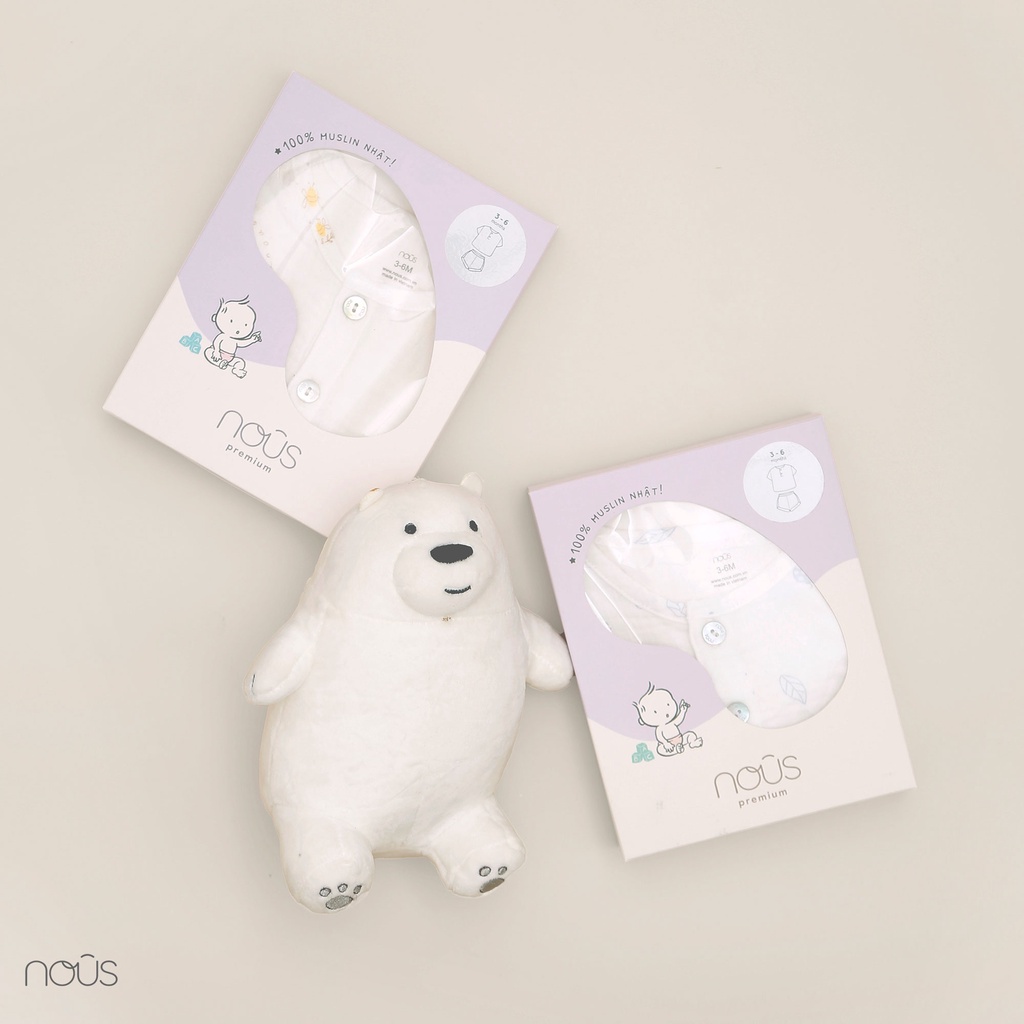 Bộ Quần Áo Cộc Cài Thẳng Nous Màu Trắng Hình Ong Nhỏ- Cho Bé Gái-Chất Liệu Nu Muslin (Size Từ 0-3 Tháng Đến 6-9 Tháng)