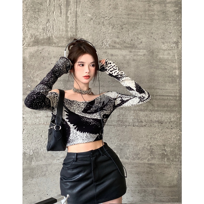 Áo sweater Dài Tay Trễ Vai Phối Hai Màu Đen Trắng Sành Điệu