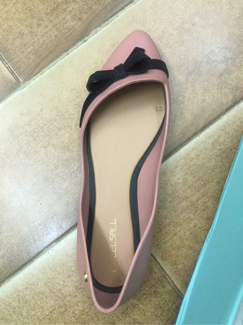 Giày nhựa đính hoa. Hàng Order 5 ngày. Hãy xem đánh giá và ảnh thật sản phẩm nnhé 🎉 | BigBuy360 - bigbuy360.vn