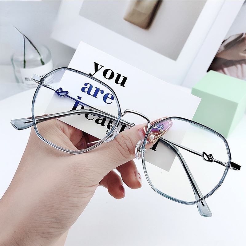 Mắt Kính Chống Bức Xạ/ Cận Thị Thay Thế Tiện Dụng Cho Nam/ Nữ