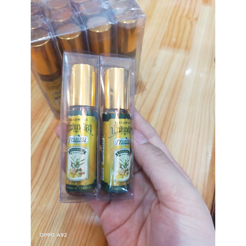 Dầu Nóng Yellow Oil Green Herb Thái Lan (Sâm Nghệ Gừng Sả)