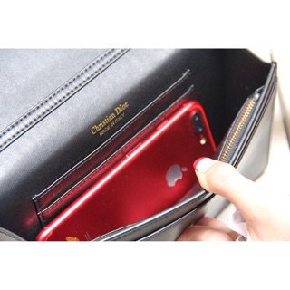 Túi hàng hiệu đeo chéo vừa là clutch