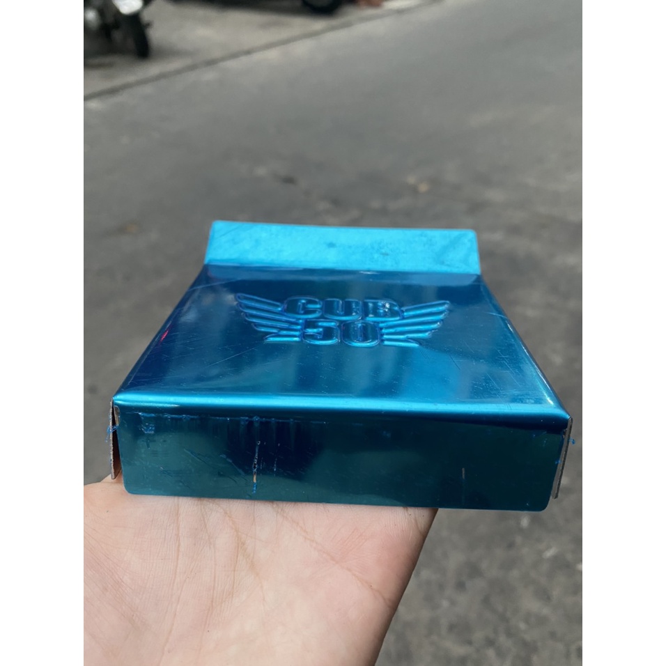 NẮP ĐẬY CHE PÔ E XE CUB 82