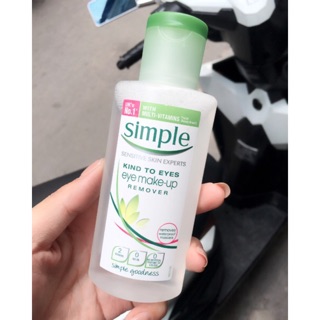 Tẩy trang mắt môi Simple Kind To Eyes Eye Make-up Remover.