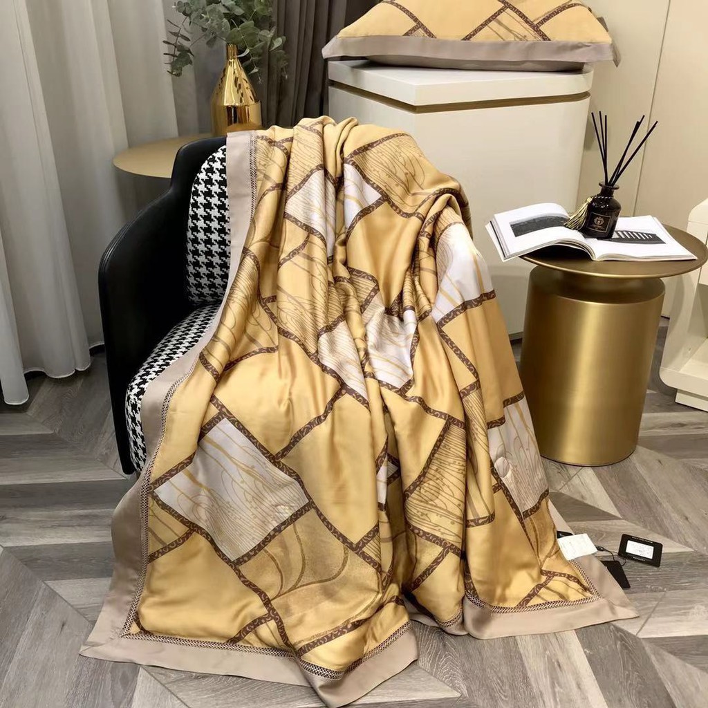 Chăn Tencel tơ tằm Freemonde, dòng hạng sang