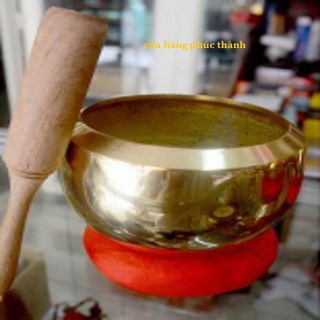 gõ chuông tụng kinh