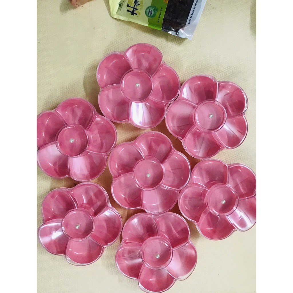 Hộp đựng mứt tết hoa mai