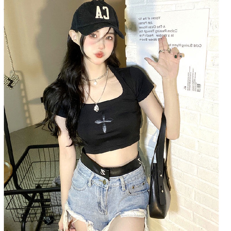 Short sleeve T-shirt women's short 2022 summer new ins super fire net red cross frame slim high waist hot girl coat tide