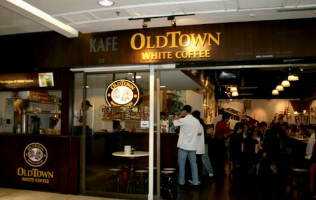 Cà Phê Trắng Old Town White Coffee Hazelnut Malaysia (Vị Hạt Phỉ)