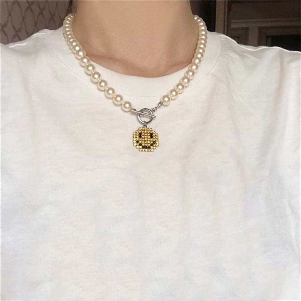 vòng cổ Hợp Kim Mặt Hình Bướm / Mặt Cười Đính Ngọc Trai Đơn Giản Thanh Lịch Cho Nữ