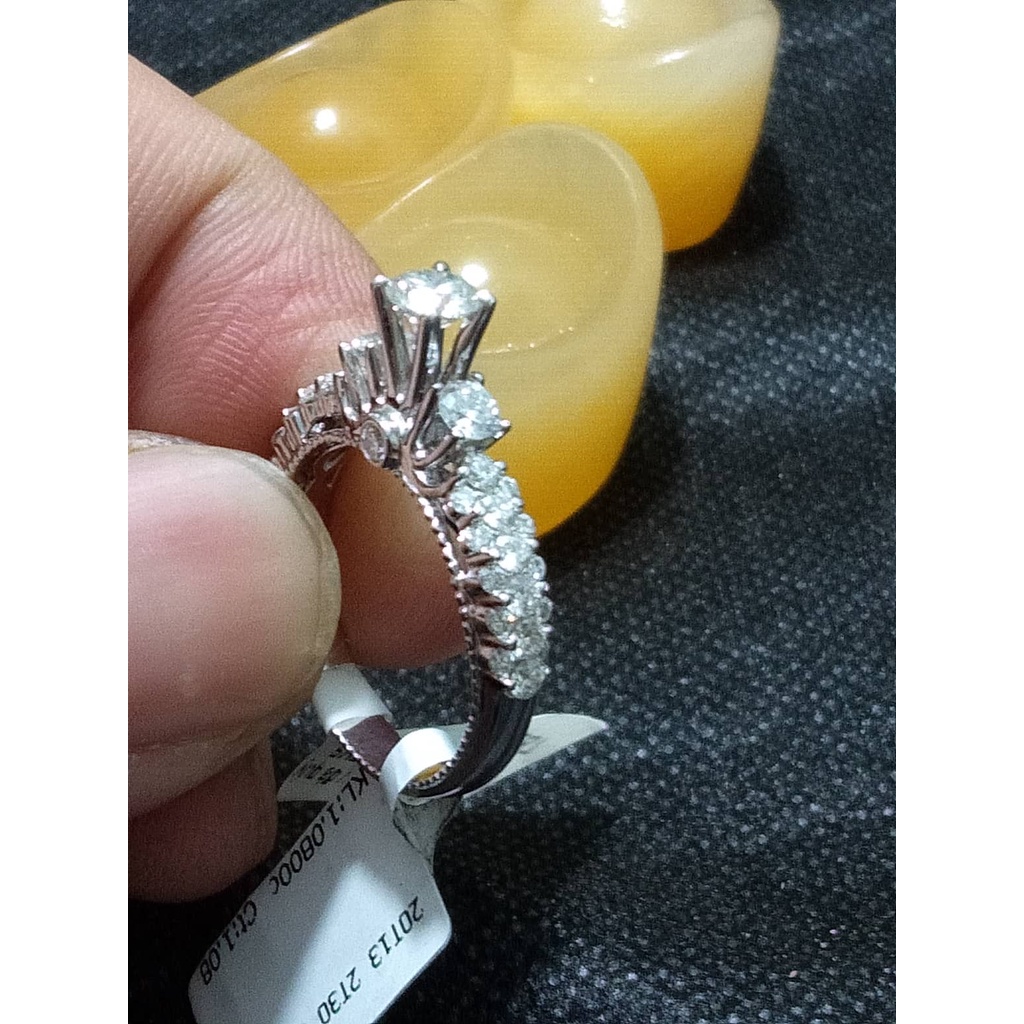 Ki.m cươn.g nhân tạo Moissanite - Nước D- Độ tinh khiết IF. chuẩn Kiểm định GRA để lên trang sức và đính răng.