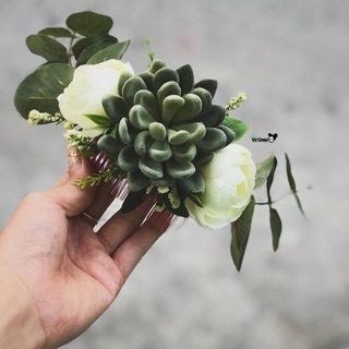 Cài tóc sen đá cao cấp (chat để đặt hàng)