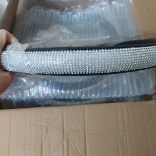 Bọc vô lăng đính đá trắng cao cấp
