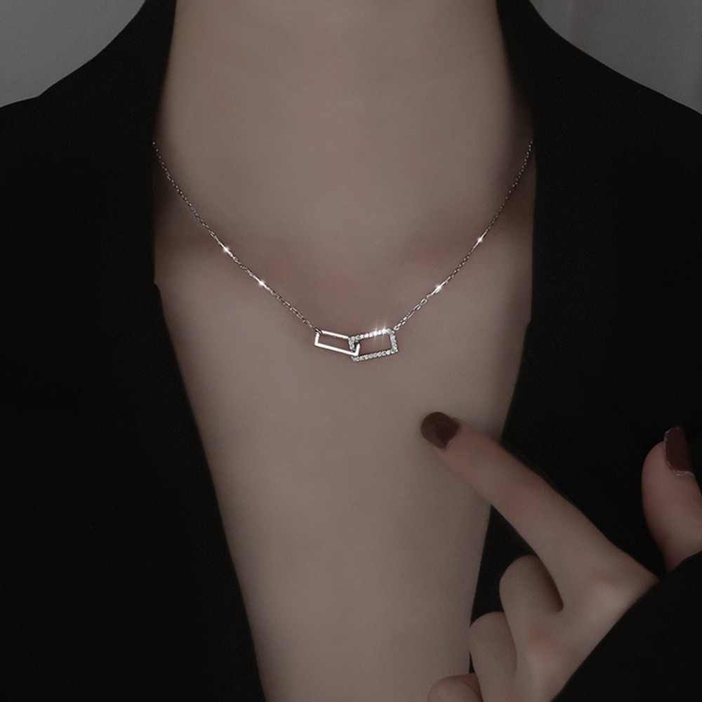 vòng cổ Mạ Vàng / Bạc Mặt Hình Vuông Thiết Kế Đơn Giản Cho Nữ