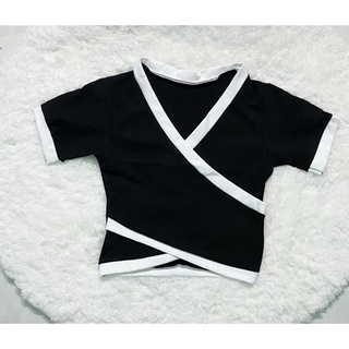 Áo croptop chéo tà phối viền