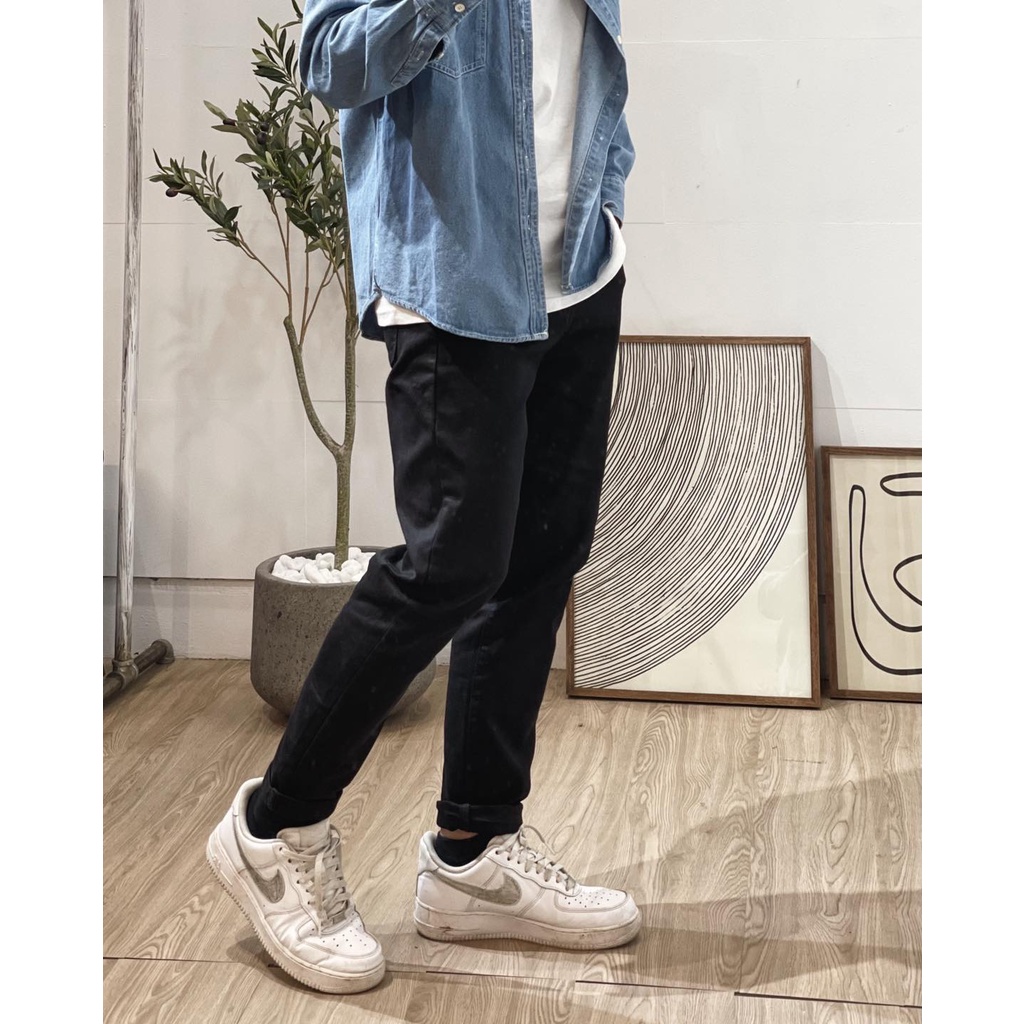 Quần Jeans Nam Đen Trơn Cao Cấp DENIMST 3002 Dáng Carrot Fit