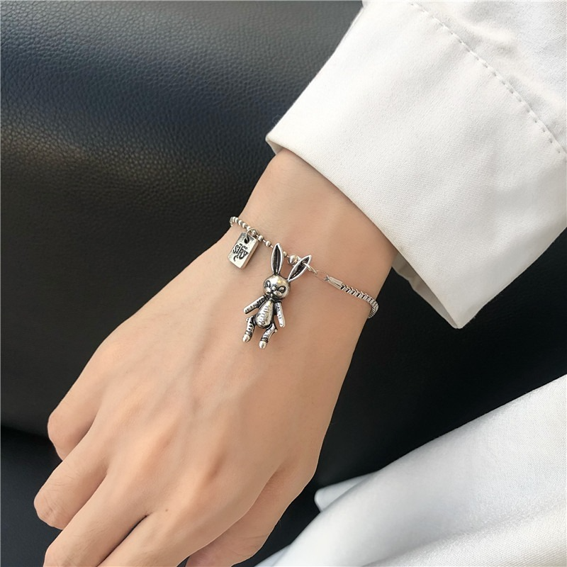 Vòng tay mạ bạc We Flower hình rô bốt và thỏ phong cách gothic cổ điển độc đáo
