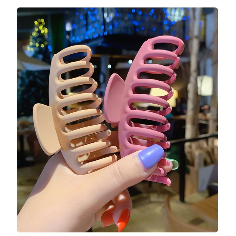 Kẹp tóc cỡ lớn phong cách trẻ trung cho nữ