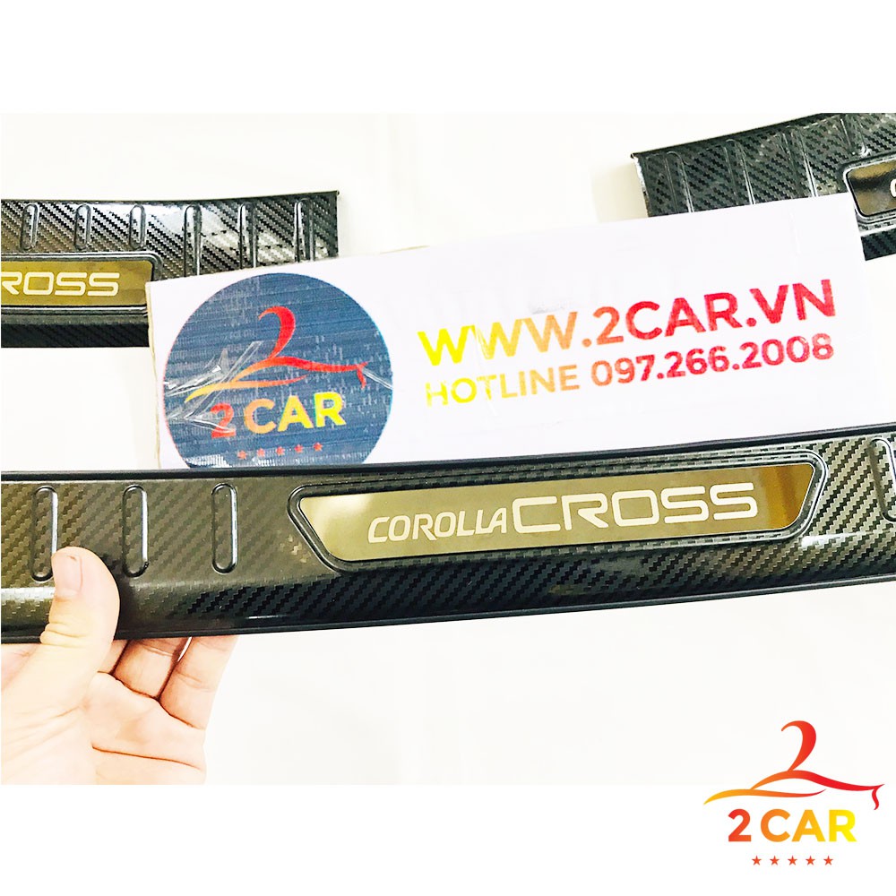 Ốp Chống trầy cốp trong, ngoài cacbon xe Toyota Corolla Cross 2020- 2021 vân Carbon cao cấp