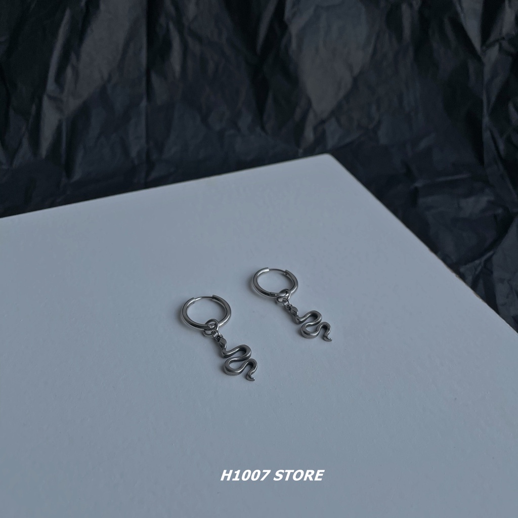 Khuyên Tai Thép Titan Không Cần Xỏ Lỗ Thiết Kế Hình Rắn Phong Cách Hip Hop Mới Cho Nam