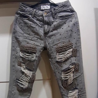 Combo quần jean đính hạt và zara size 34 thêu hoa