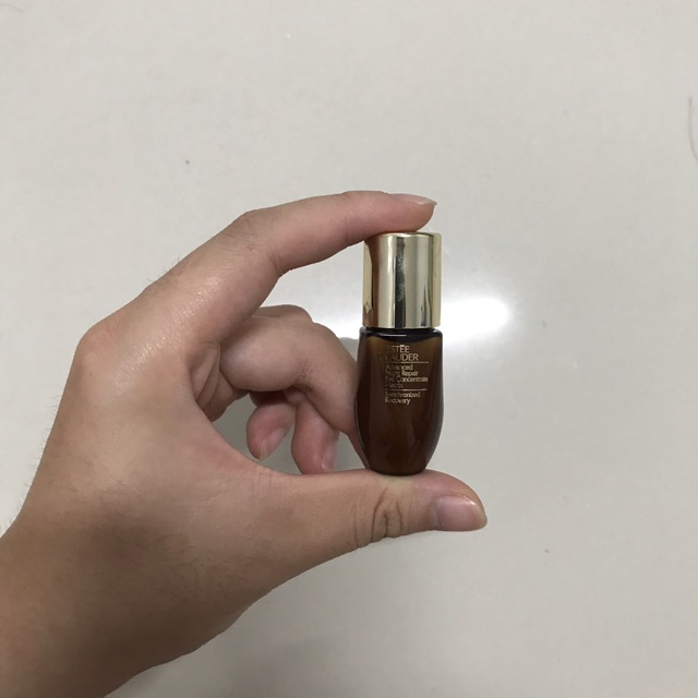 TINH CHẤT DƯỠNG CHỐNG LÃO HÓA VÙNG MẮT ESTEE LAUDER ADVANCED NIGHT REPAIR EYE CONCENTRATE MATRIX (MINI SIZE 5ML)