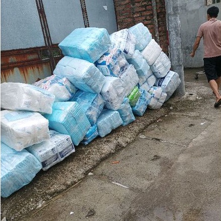 Tã bỉm dán việt thái  (10gói -100 miếng size ML 45-70kg) dành cho người già và phụ nữ sau sinh ,siêu thấm hút