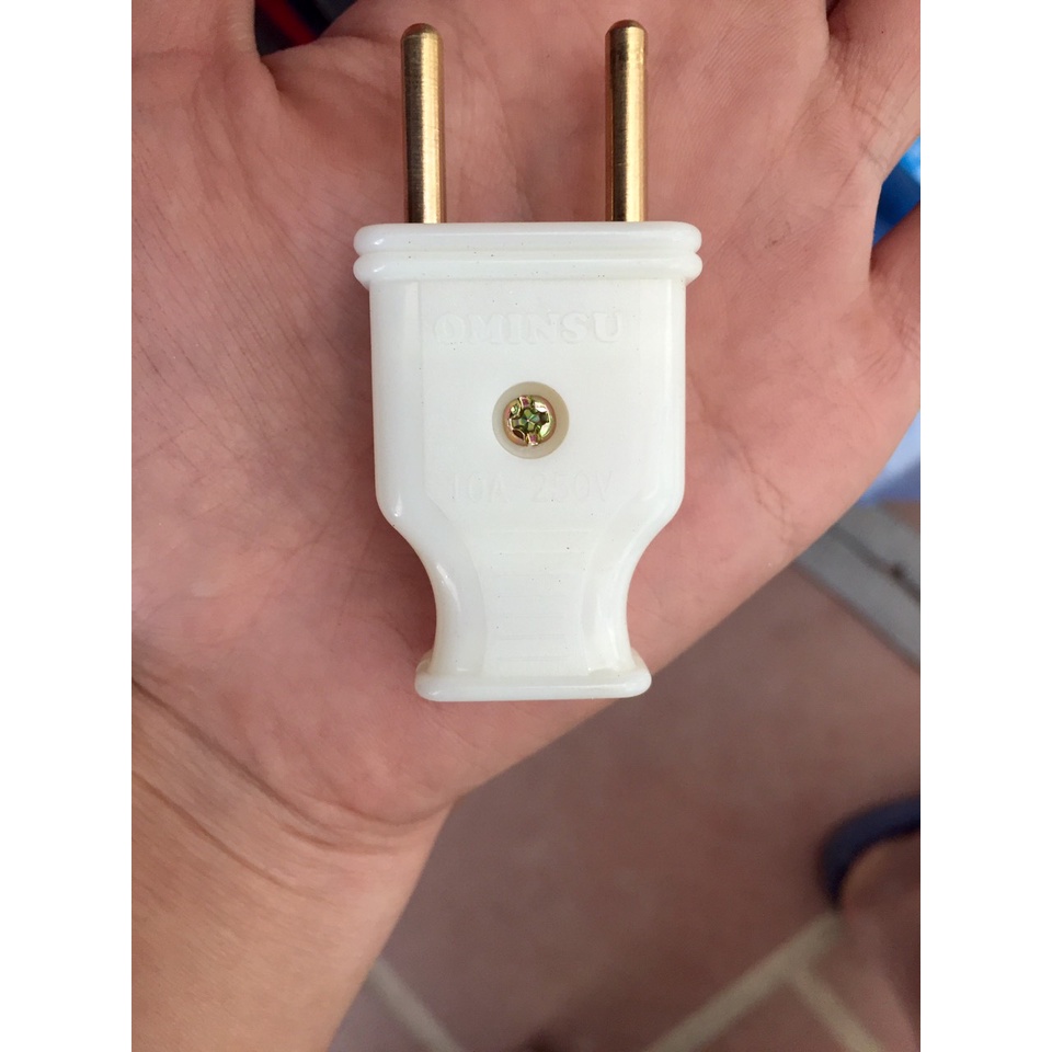 Phích cắm Ominsu P17 chịu nhiệt, chống vỡ