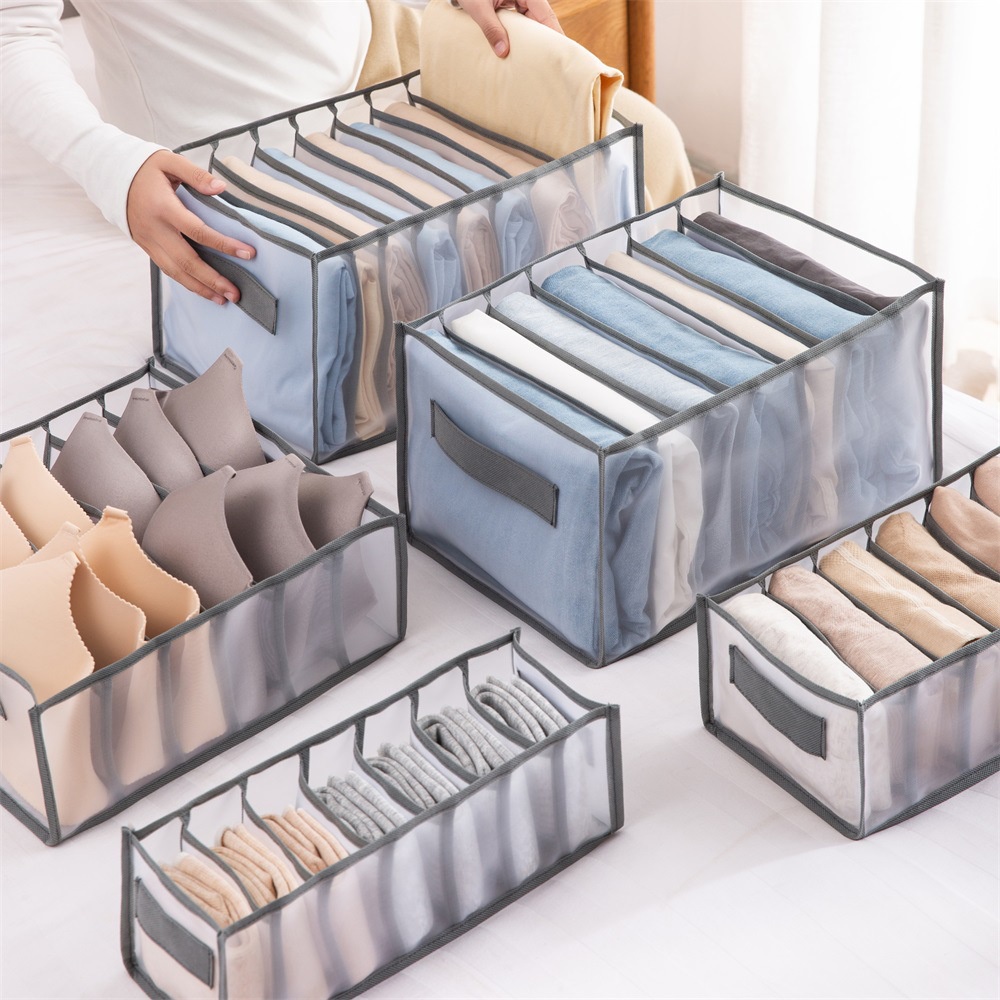 Hộp Đựng Quần Áo/Đồ Lót Chia Ngăn Tiện Lợi