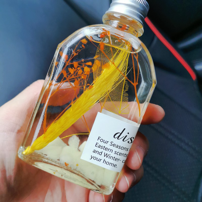 Tinh dầu thơm phòng Khách sạn Hilton ngàn sao 100ml, nước hoa để phòng ngủ Wichichi có que khuếch tán tỏa hương