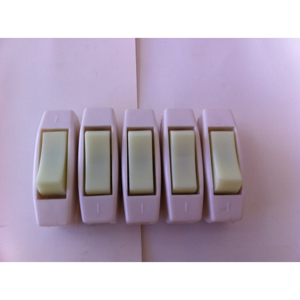công tắc treo